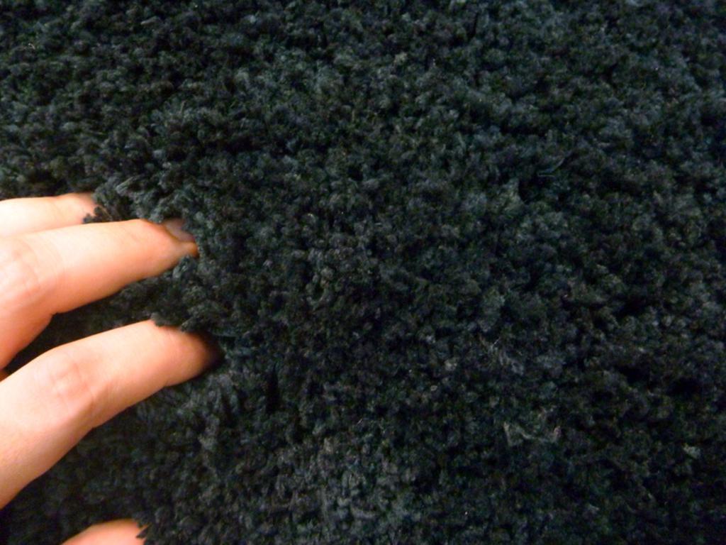 Super Soft Shaggy Floor Area Rugs Snuggly Black 75CM Circle