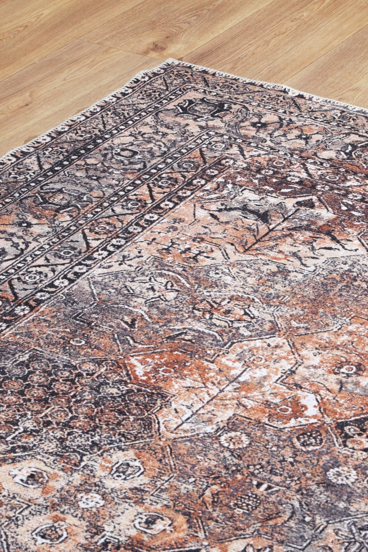 Vintage Tanner Neutral Washable Rug - VITAL 3041-00