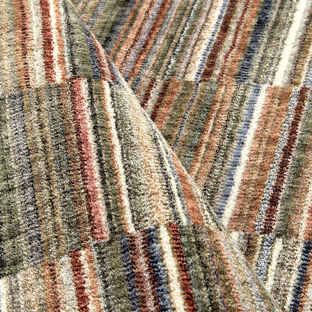 Aston Ciala Multi Rug