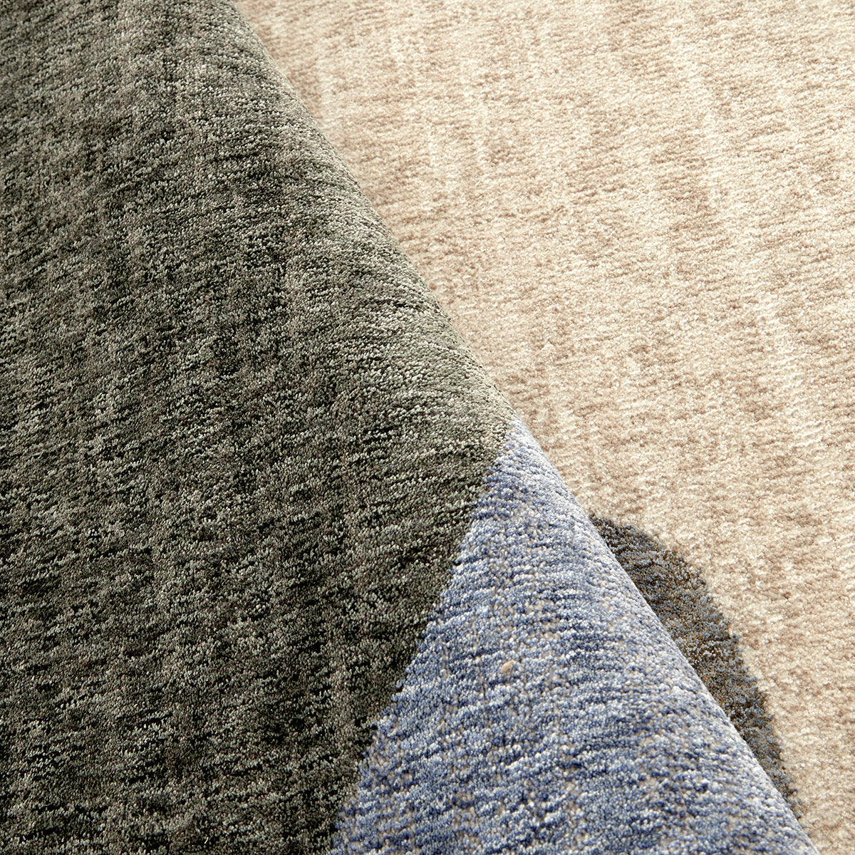 Aston Darla Multi Rug