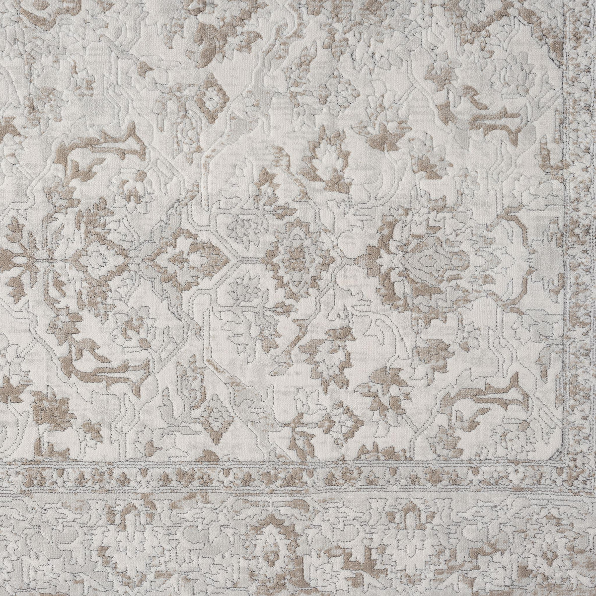 Lavish 716 Pearl Runner by the Metre