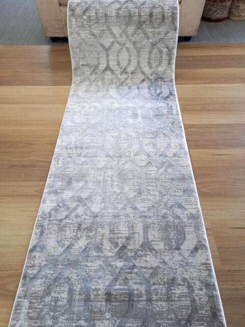 Super Soft Fibers Raj Links Silver Green Blue 80cm Wide by the Meter Hall Runner