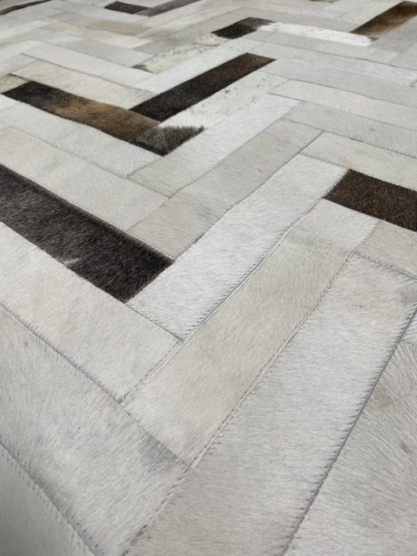 150cm Round Patchwork Cream Brown Chevron Cowhide Floor Rug