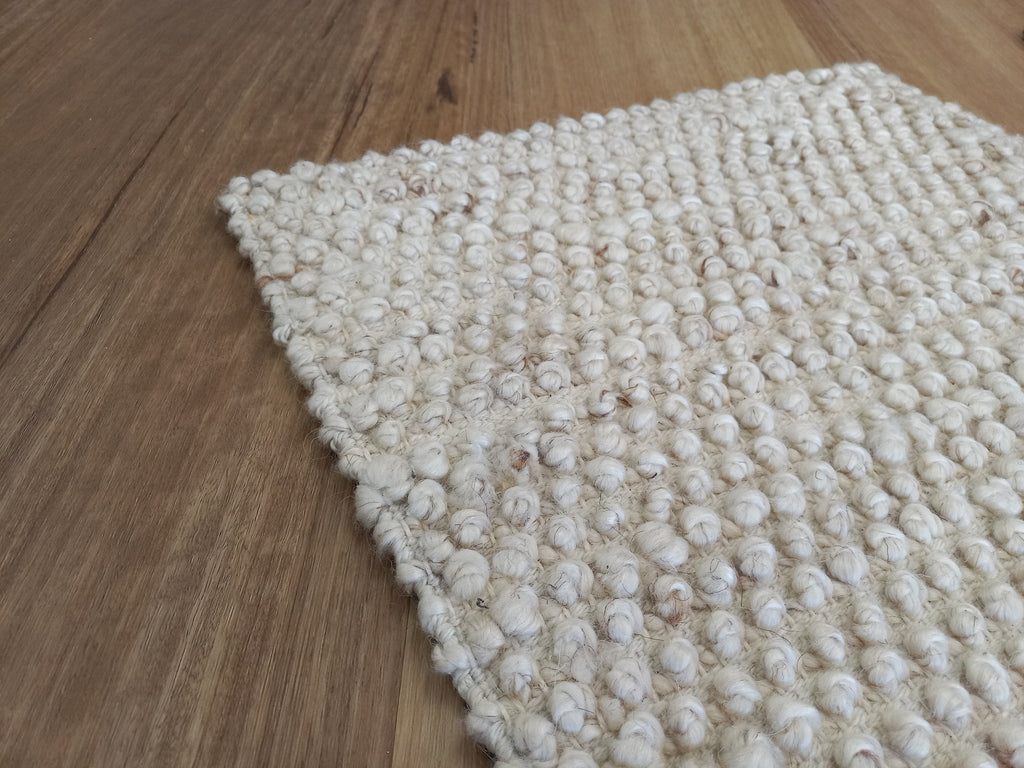 Avenue Design Knotted Texture Cream Floor Area Rug