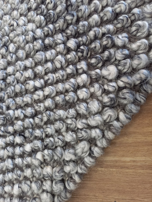 Avenue Design Knotted Texture Grey Floor Area Rug
