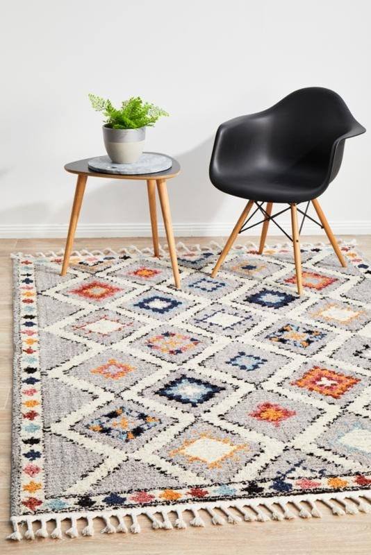 Contemporary Textured Fringed Rabat Design Grey Diamonds Border Floor Area Rugs and Runners