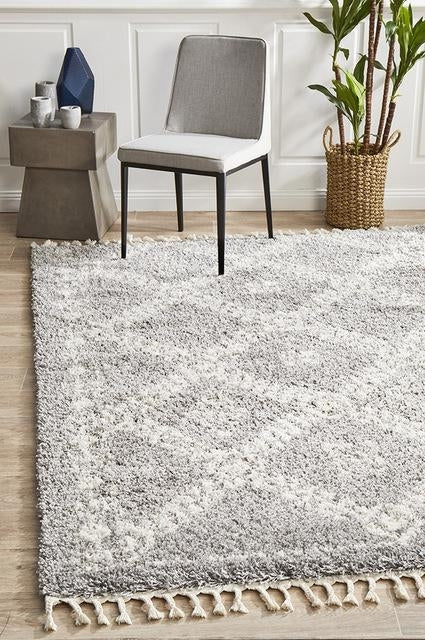 Soft 40mm Thick Fringed Basmati Design Silver Aztec Floor Area Rugs and Runners