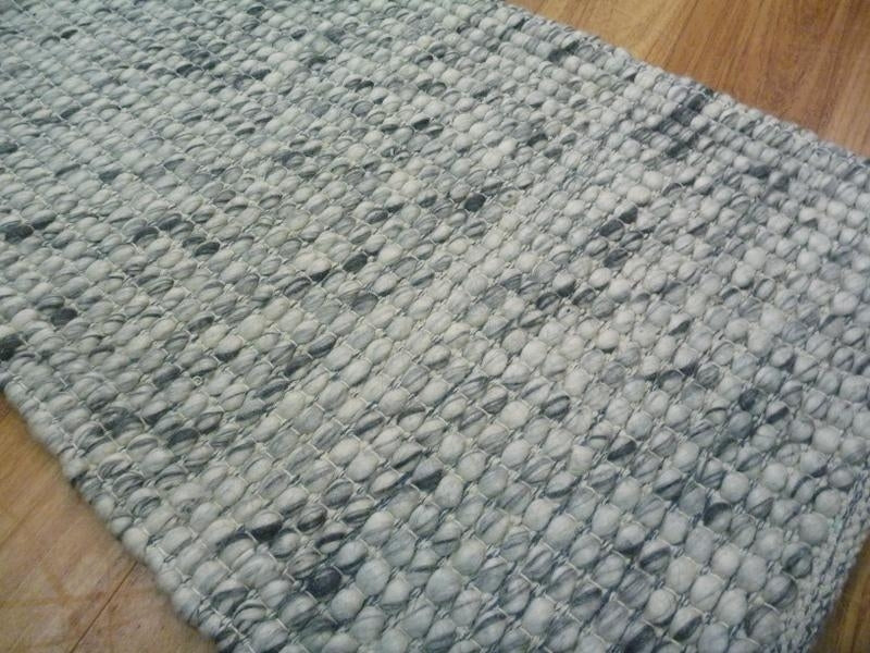 Handwoven Boucle Dip Weave Grey Felted Wool & Polyester Majestic Area Floor Rug