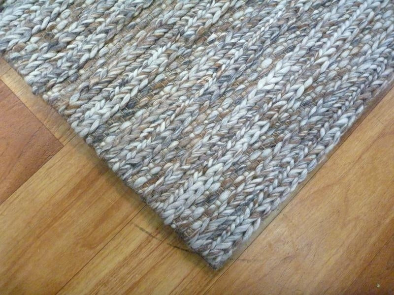 Hand-knotted New Zealand Wool Svend Mocha Area Floor Rug