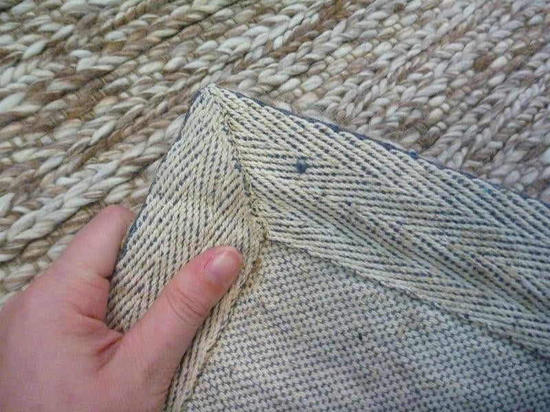 Hand-knotted New Zealand Wool Svend Taupe Area Floor Rug