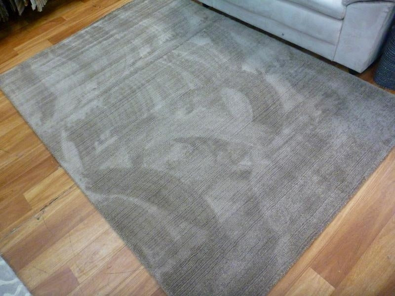 Contemporary Vogue Lush Pile Low Sheen Brown Plain Floor Area Rugs