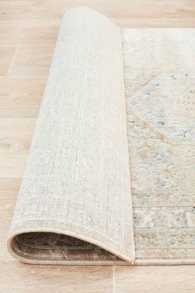Providence Esquire Central Traditional Beige Runner