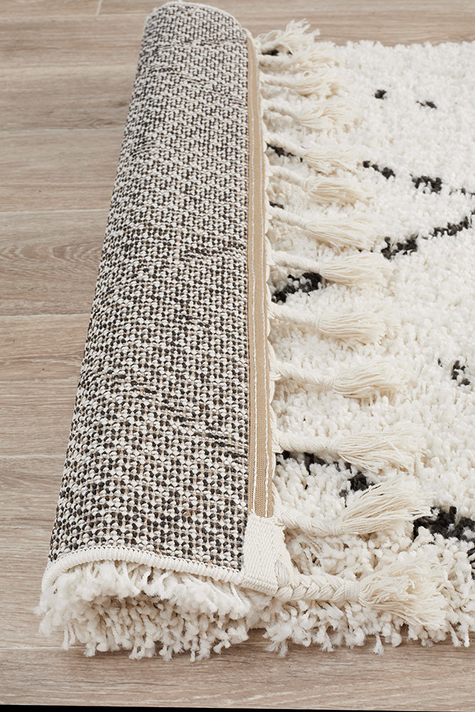 Saffron 44 White Runner Rug