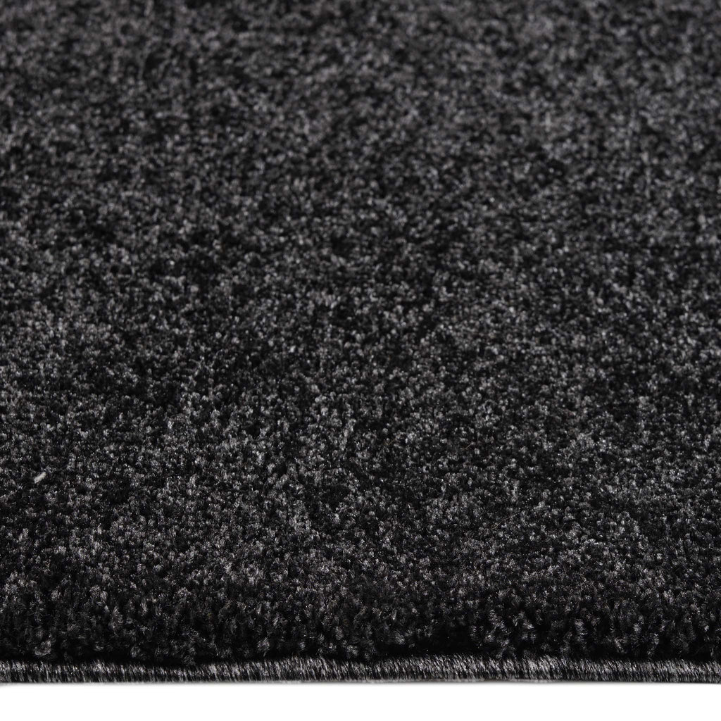 Sierra 6365 Black Runner by the Metre