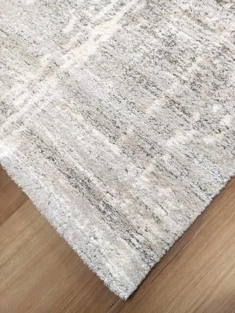 Ultra-Soft Luxury Feel Scandinavian-Inspired Soft Grey Cream Mottled Rug Collection 100% Recycled Polyester