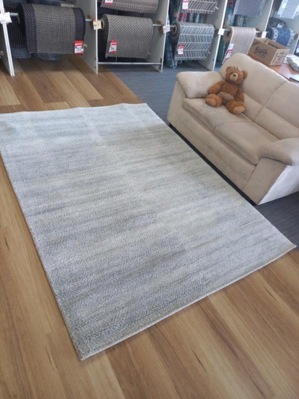 Hand-Loomed New Zealand Wool Luke Grey White 23mm Thick Area Floor Rug