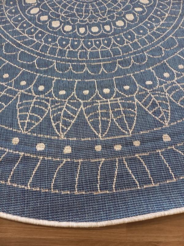 Washable & Reversible Outdoor Patio Floor Circles Terrazzo Mosiac White/Ocean