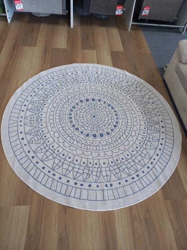 Washable & Reversible Outdoor Patio Floor Circles Terrazzo Mosiac White/Ocean